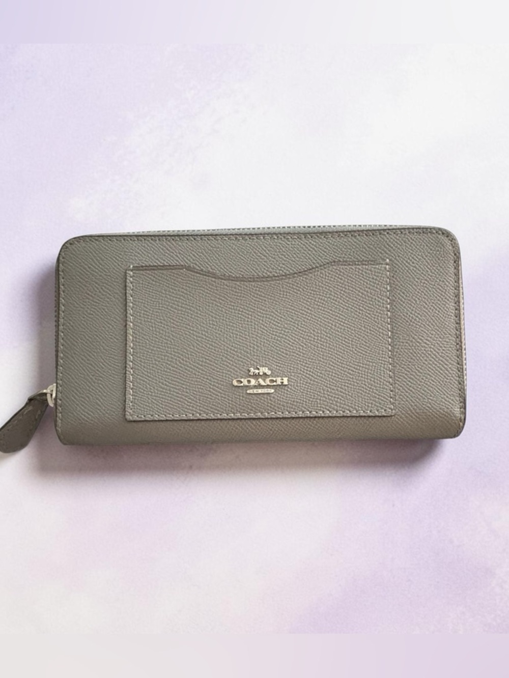 Coach crossgrain leather accordion zip wallet (NWOT)